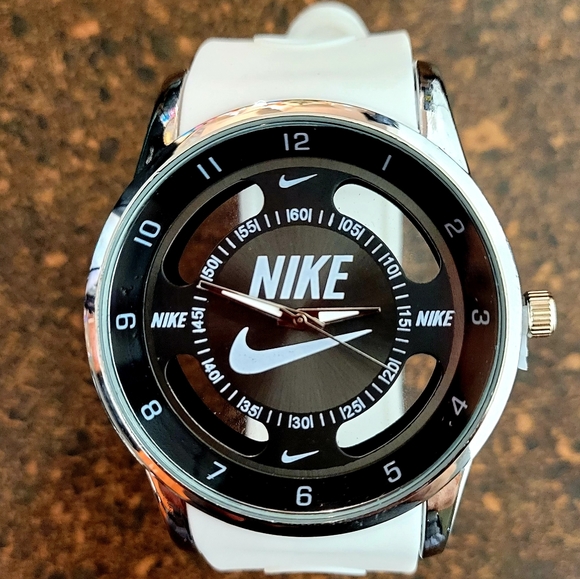 wm0069 nike watch